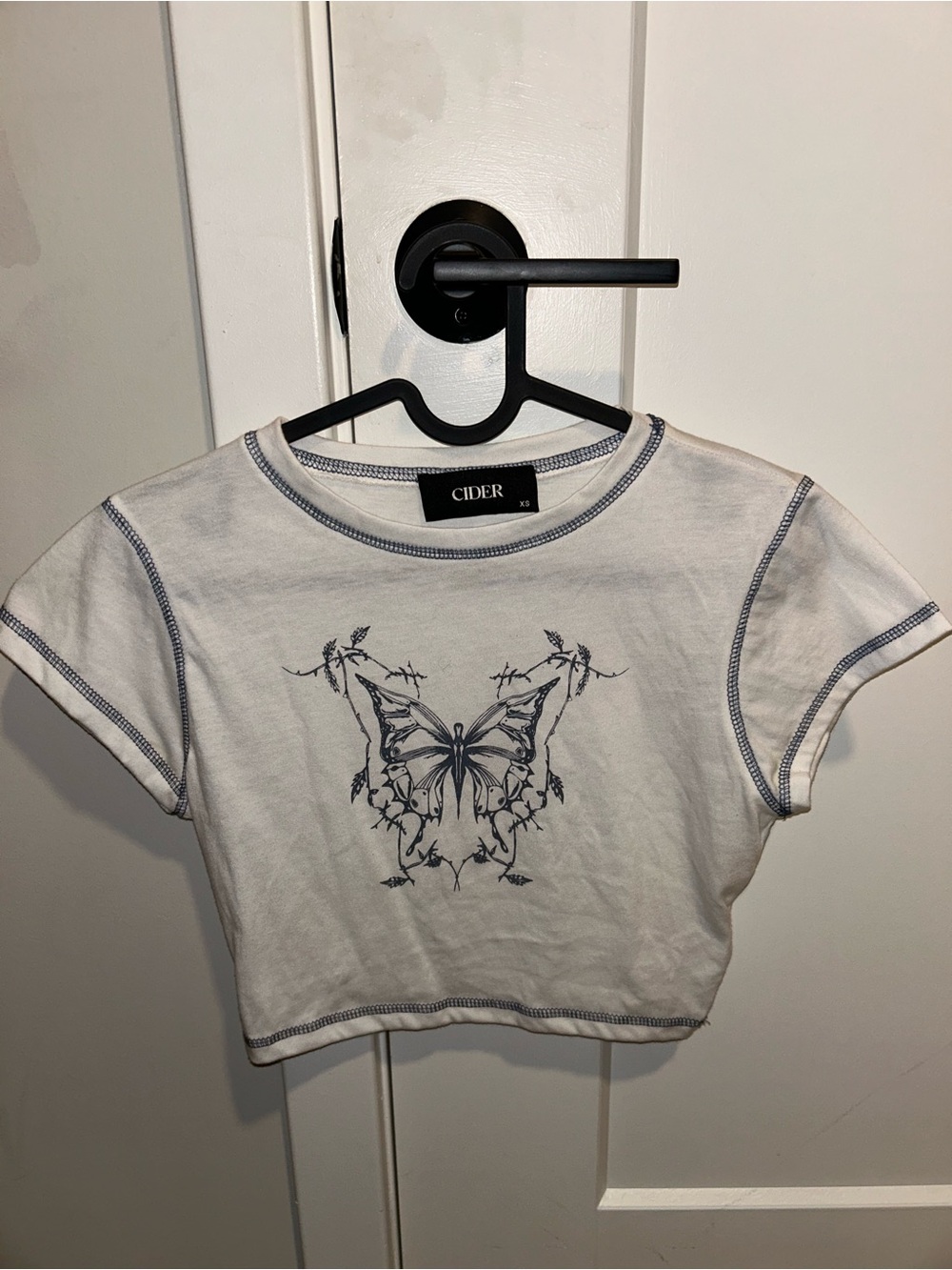 Cider White Cropped Tee with Navy Butterfly Motif